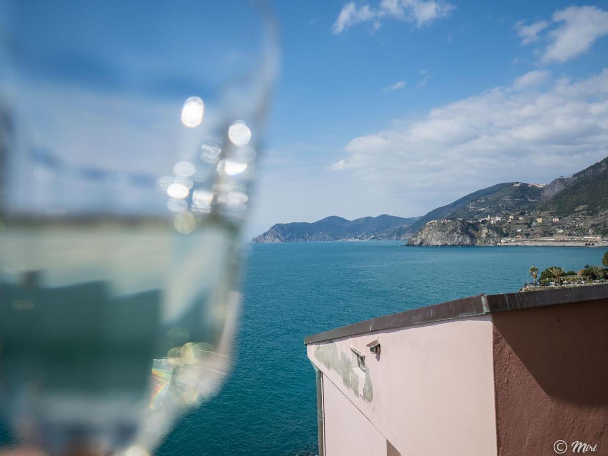 Il Baluardo Sea View Apartment On The Cliff Manarola Exteriör bild