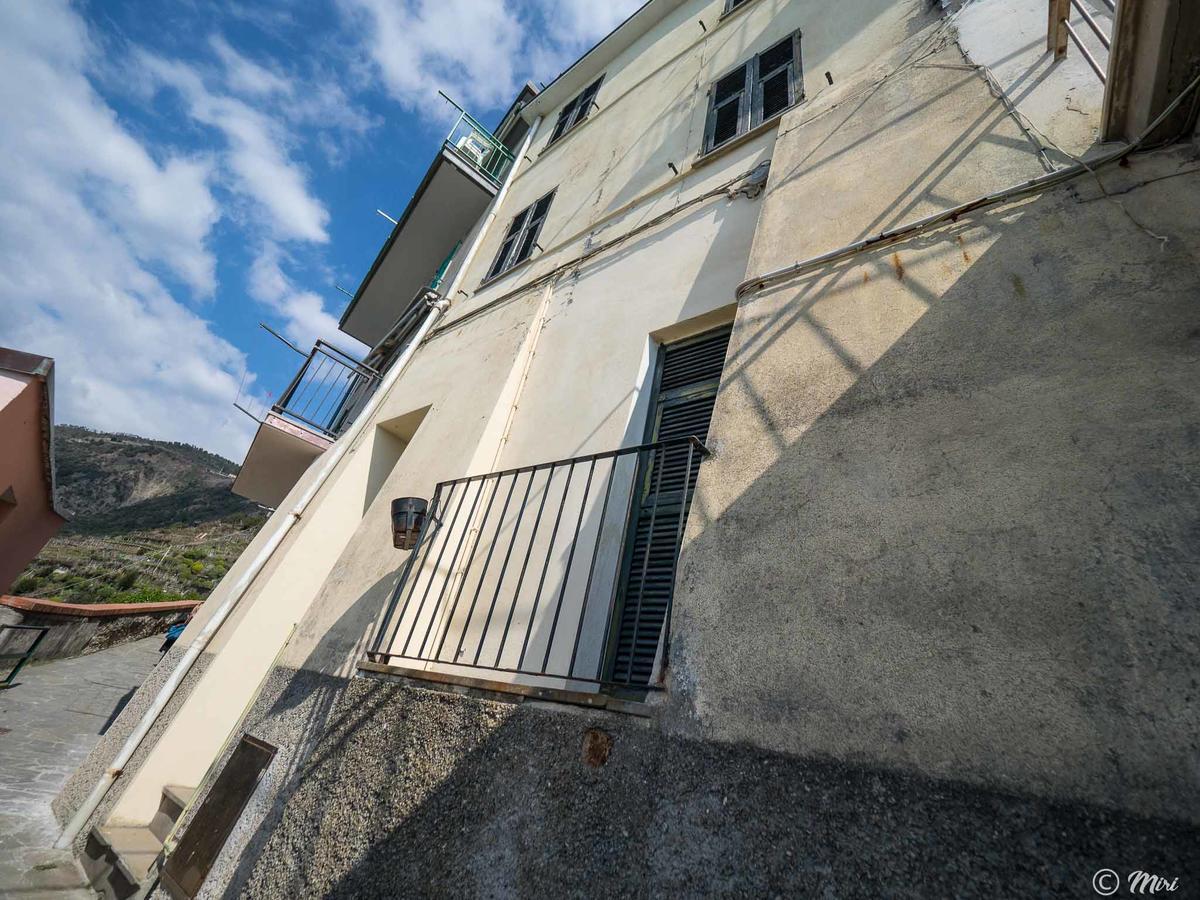 Il Baluardo Sea View Apartment On The Cliff Manarola Exteriör bild