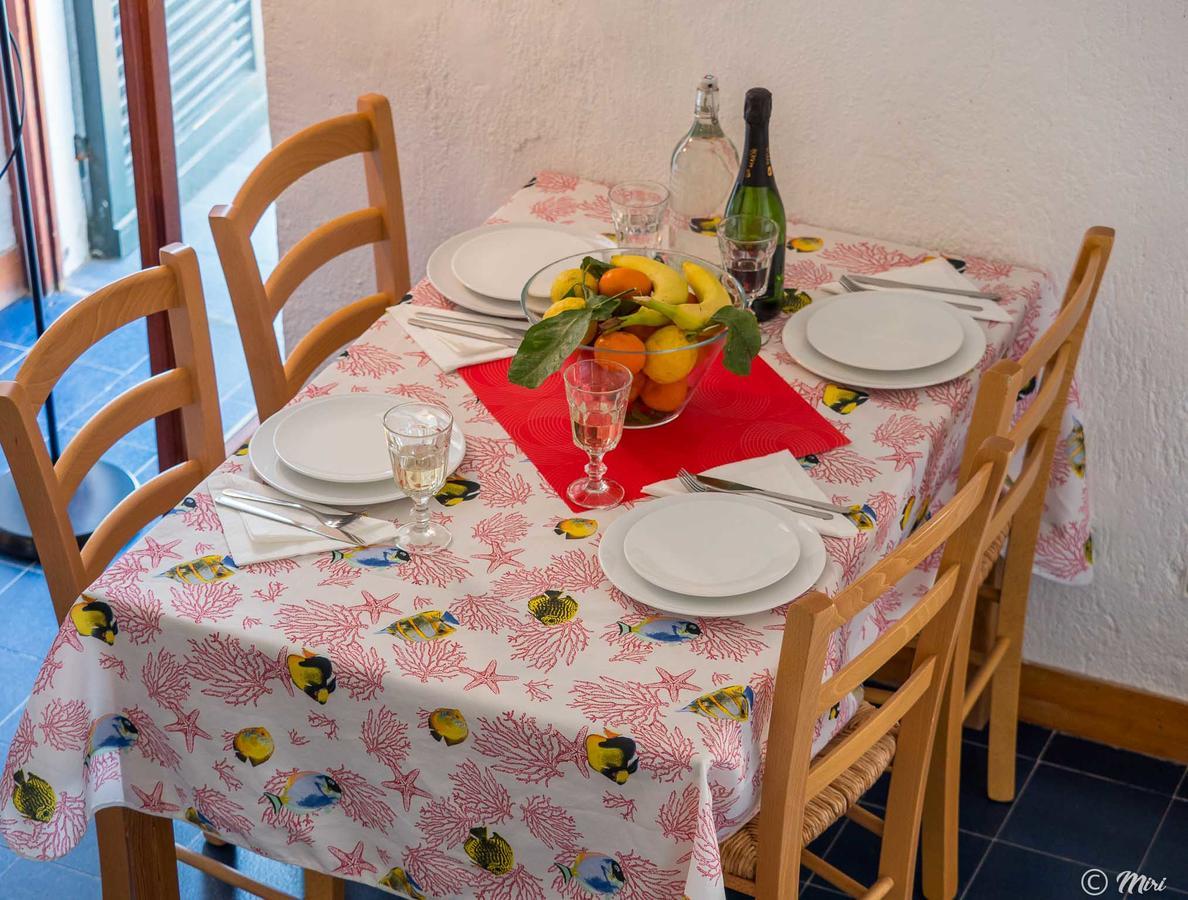 Il Baluardo Sea View Apartment On The Cliff Manarola Exteriör bild